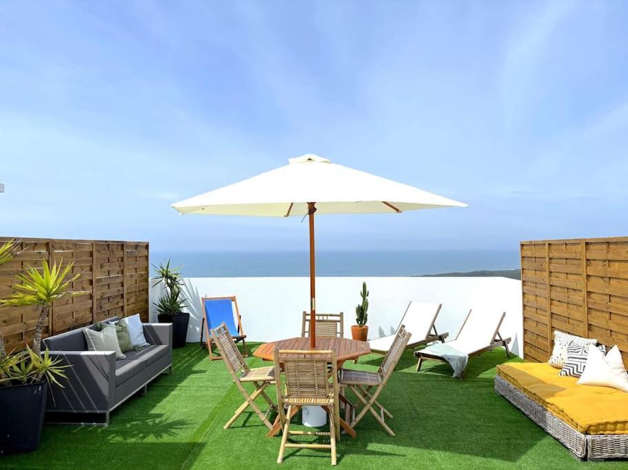Nazare Boutique W Sea View And Private Rooftop Terace Exteriör bild